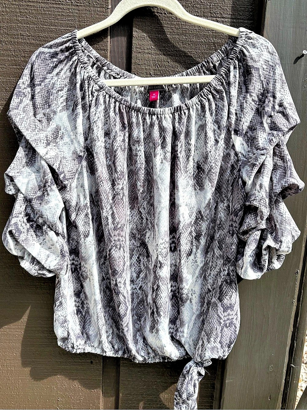 Vince Camuto Animal Print Off-Shoulder Blouse in Gray & Black Size Medium